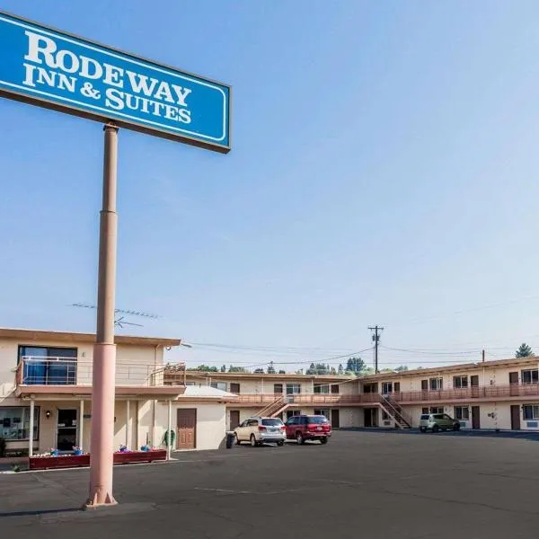 Rodeway Inn & Suites Omak - Okanogan, hotel v destinaci Omak