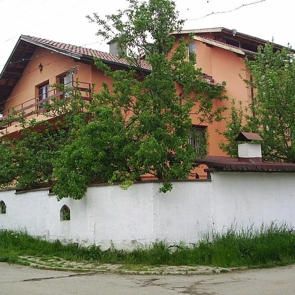 Хаджибулевата Къща, хотел в Перник