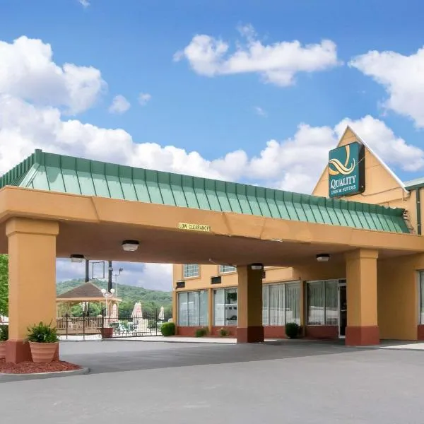 Quality Inn & Suites, hotel in Horse Cave