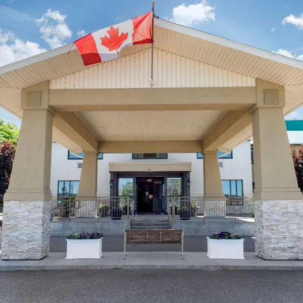 Clarion Hotel & Conference Centre, hotelli kohteessa Petawawa