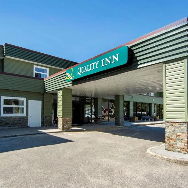 Quality Inn, hotel v destinaci Bracebridge