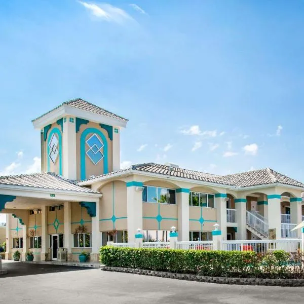 Quality Inn Clermont West Kissimmee、キシミーのホテル