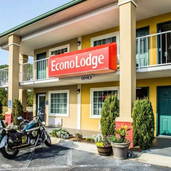 Econo Lodge, hotel i Lloyd