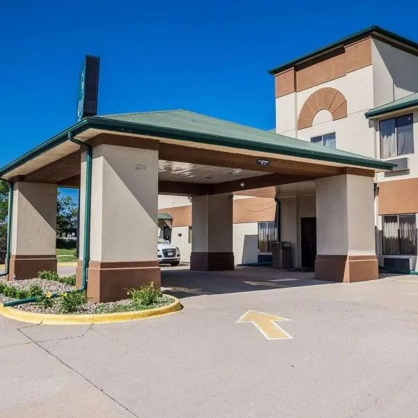 Quality Inn & Suites Altoona - Des Moines, hôtel à Altoona