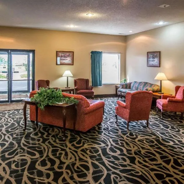 Quality Inn & Suites Mendota near I-39, hotel in La Salle