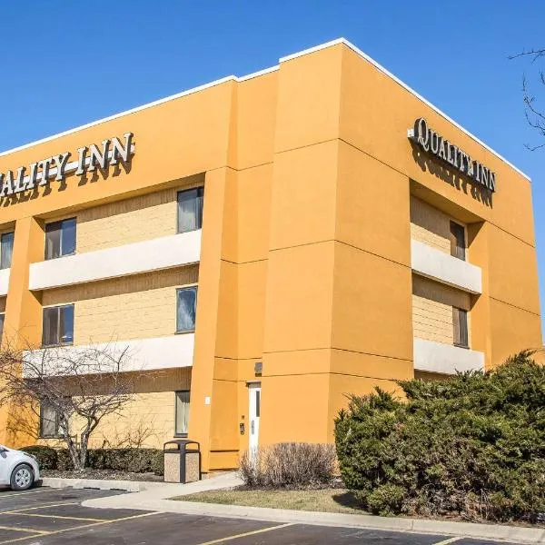 Quality Inn Elgin I-90, hotel v destinaci Elgin