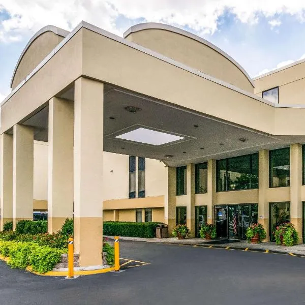 Comfort Inn Convention Center-Chicago O'hare Airport, hotel v destinaci Des Plaines