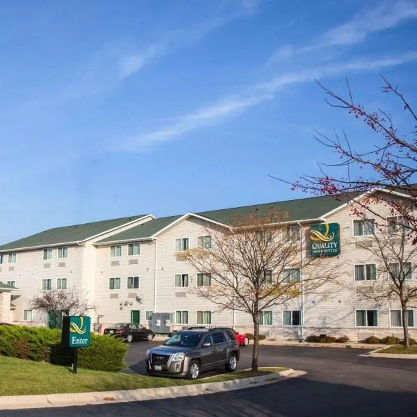 Quality Inn & Suites Loves Park near Rockford – hotel w mieście Loves Park