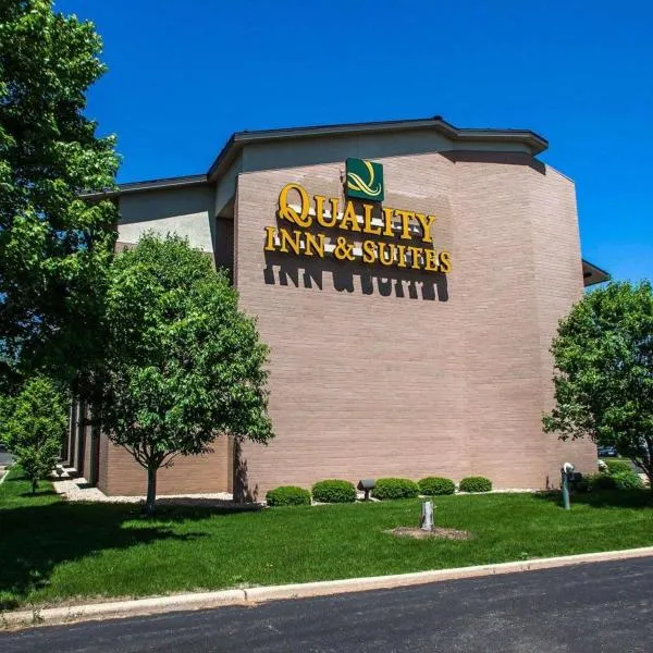 Quality Inn & Suites, hotel a East Peoria
