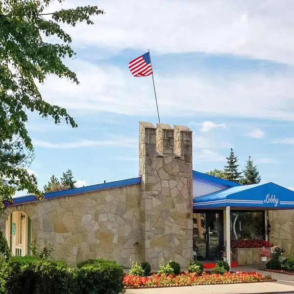 Rodeway Inn Madison Heights: Madison Heights şehrinde bir otel