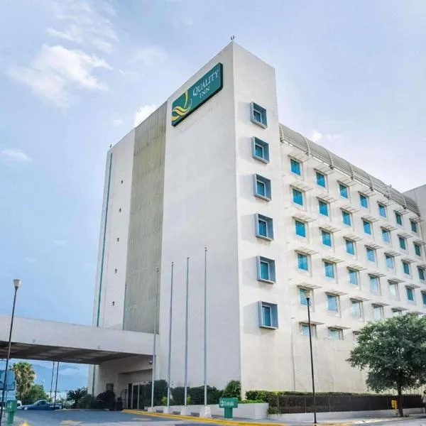 Quality Inn Monterrey La Fe, hotel v destinaci Monterrey