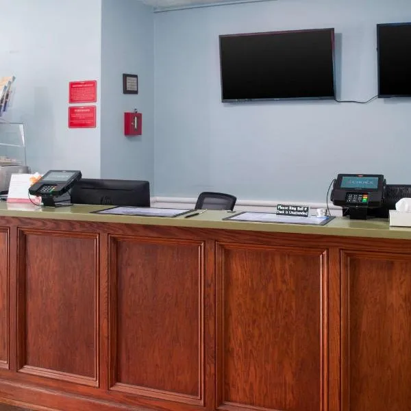 Econo Lodge Inn & Suites Sandusky South, hotel in Sandusky