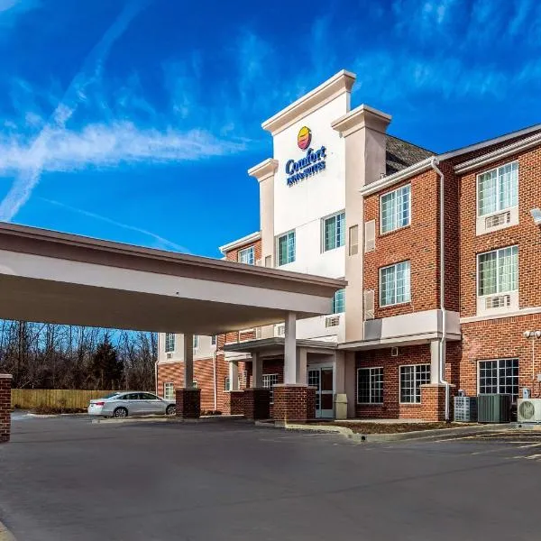 Comfort Inn & Suites Dayton North, hotel v destinaci Dayton