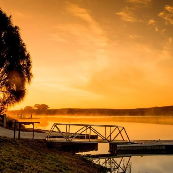 NRMA Warrnambool Riverside Holiday Park, hotel in Nirranda