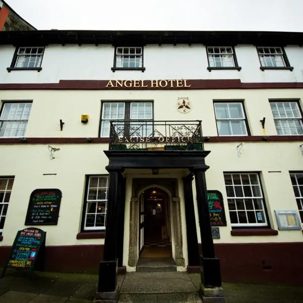 The Angel Hotel, hotel Helstonban