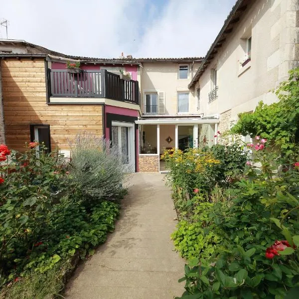 La Loge des Fées, hotel in Lavausseau