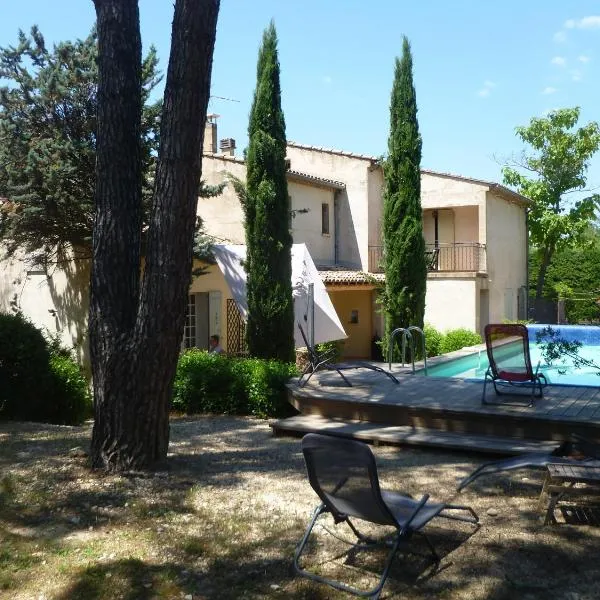 Villa Lumières, Hotel in Goult