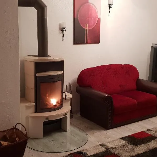 Ana‘s Ferienwohnung, hotel in Furth im Wald