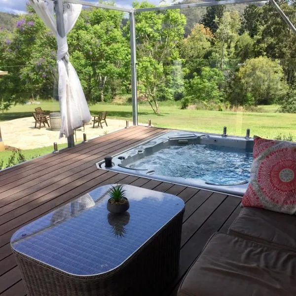 Tuckers Retreat, viešbutis mieste Canungra