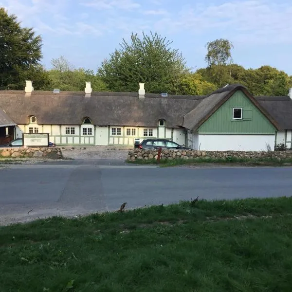 Hørhavegården B&B, hotel in Ajstrup