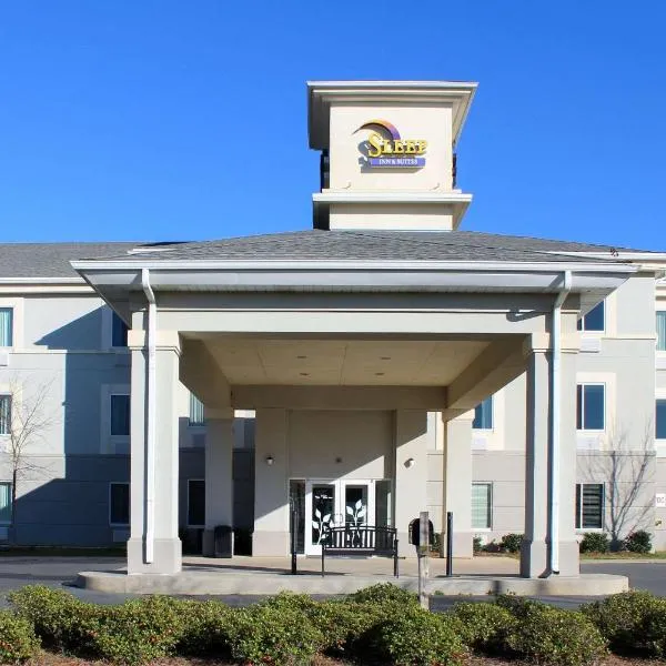 Sleep Inn & Suites near Liberty Place I-65, hotel in Evergreen