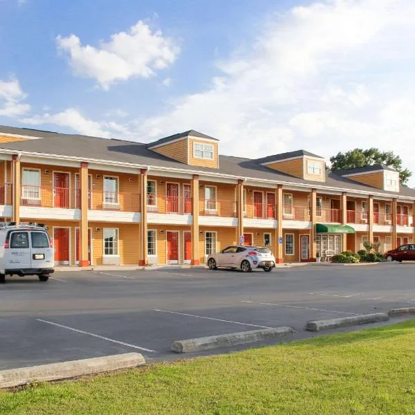 Quality Inn Albertville US 431, hotel v destinaci Albertville
