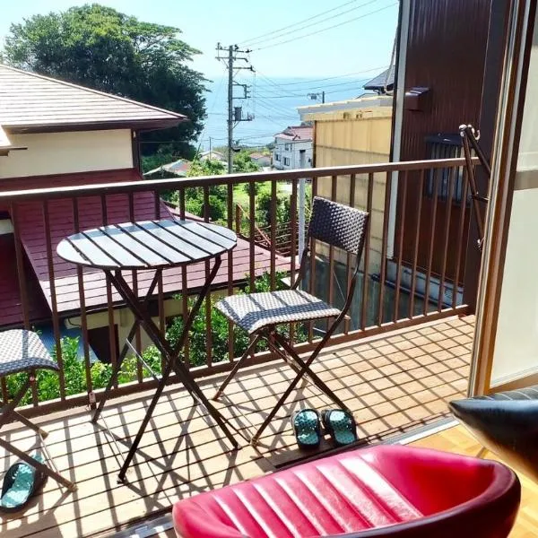 Smart House Oceanview, hotel v destinaci Ito