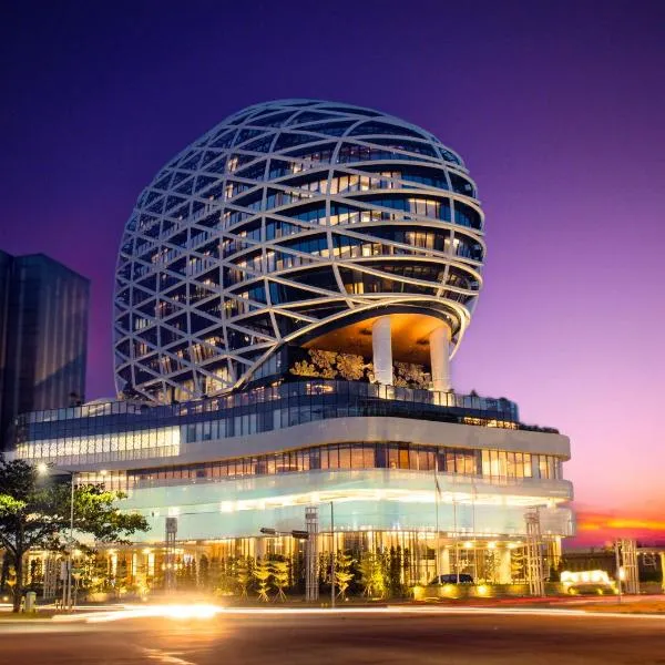 JHL Solitaire Gading Serpong, hotel a Serpong