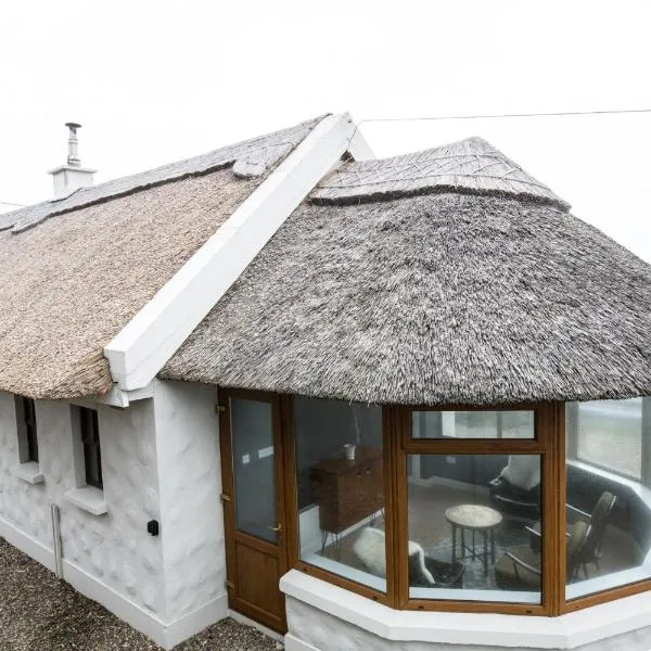 Storytellers Cottage, hotel v destinaci Upper Ballycotteen