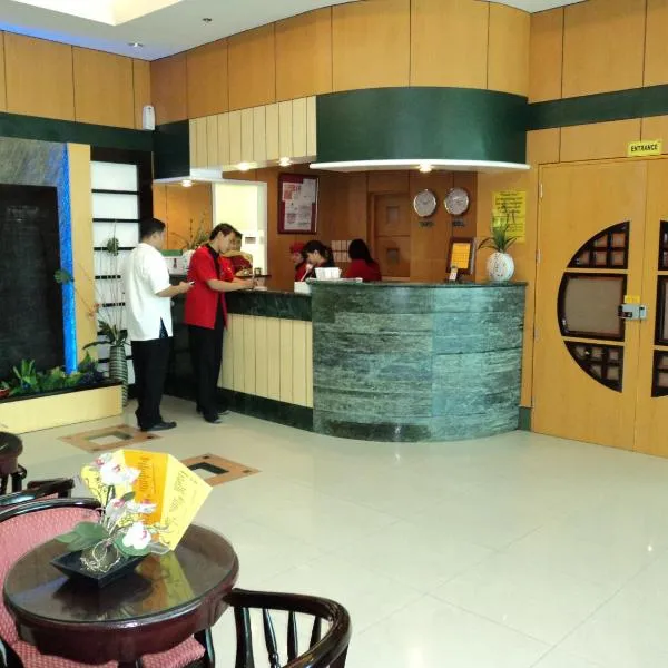Hotel Sogo Cabanatuan、カバナチュアンのホテル
