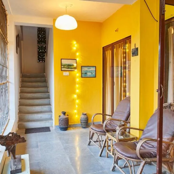 3BHK Riverside Stay Reflektions by LivingStone, hotel v destinaci Karjat