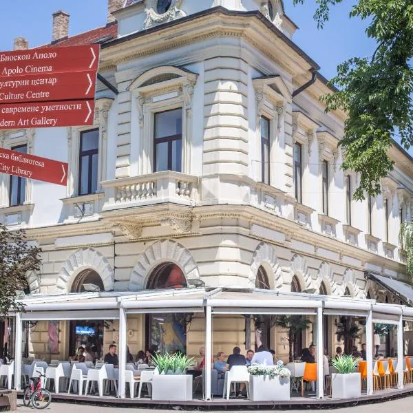 Hotel Grand Hedonist: Pančevo şehrinde bir otel