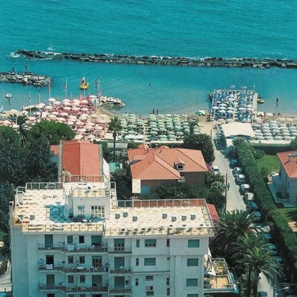 Casavacanze Internazionale, hotel v destinaci Diano Marina
