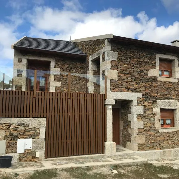 Refúgio dos Macedos, hotel v destinaci Bilhó