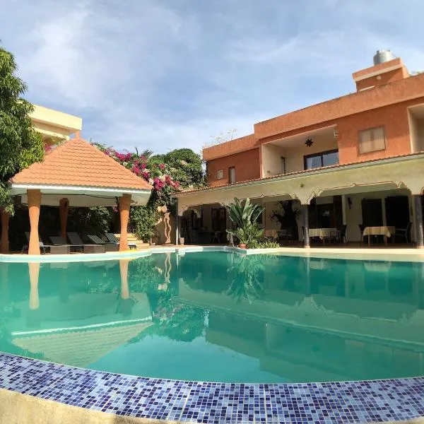 HOTEL Le Clos Des Papillons, hotel in Saly Portudal