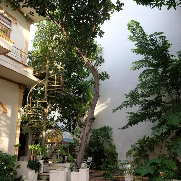 Moon house tropical garden - Valentine, hotel v Nha Trangu