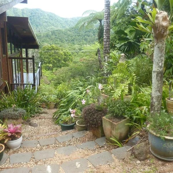 Daintree Holiday Homes - The Folly, hotel v destinaci Diwan