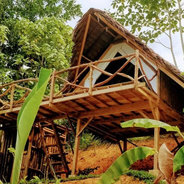 Jungle bar Resto & Cottages, hotel v destinaci Port Barton