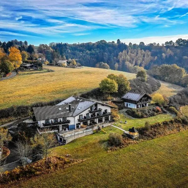 Landhaus Müllenborn, hótel í Fleringen