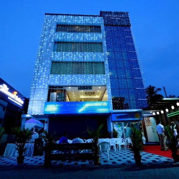 The Crescent Suites, hotel v destinaci Ernakulam