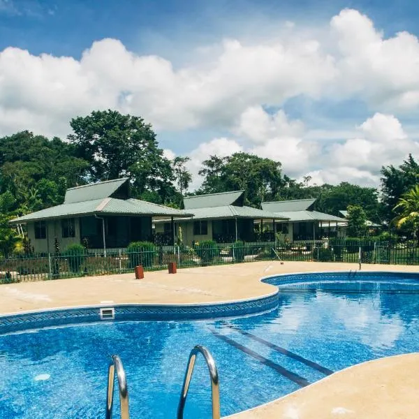 Overbridge River Resort, hotel di Paramaribo