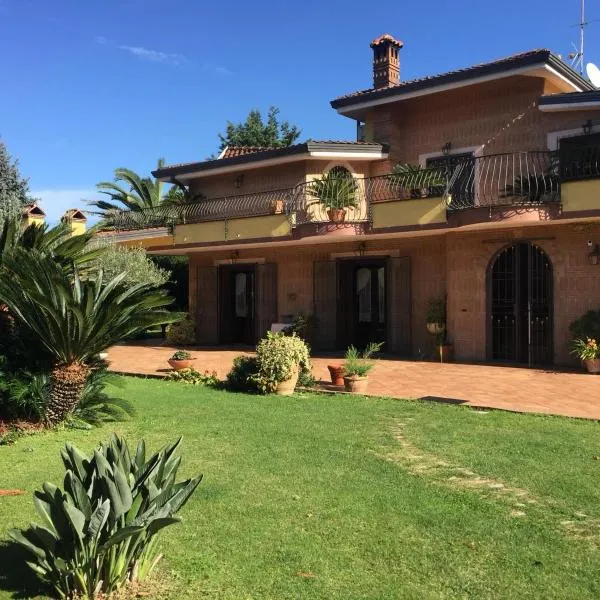 Villa Luisa, hotel v destinácii Montoro Inferiore