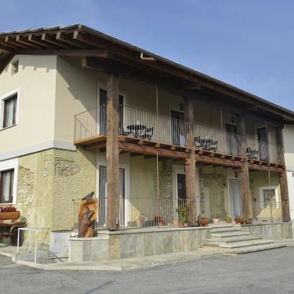 Agriturismo Ai Prüsot, hotel v destinaci Bagnolo Piemonte