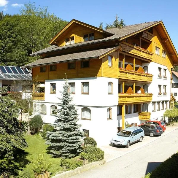 Familienhotel Steindl, hotel a Millstatt