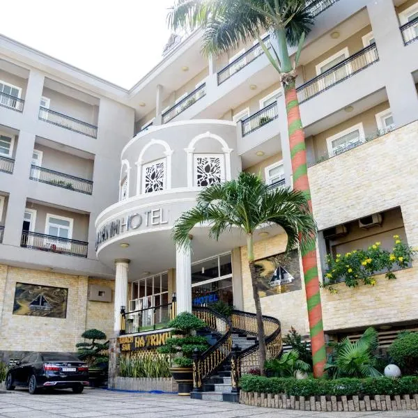 Ha Trinh Hotel, hotell i Bien Hoa