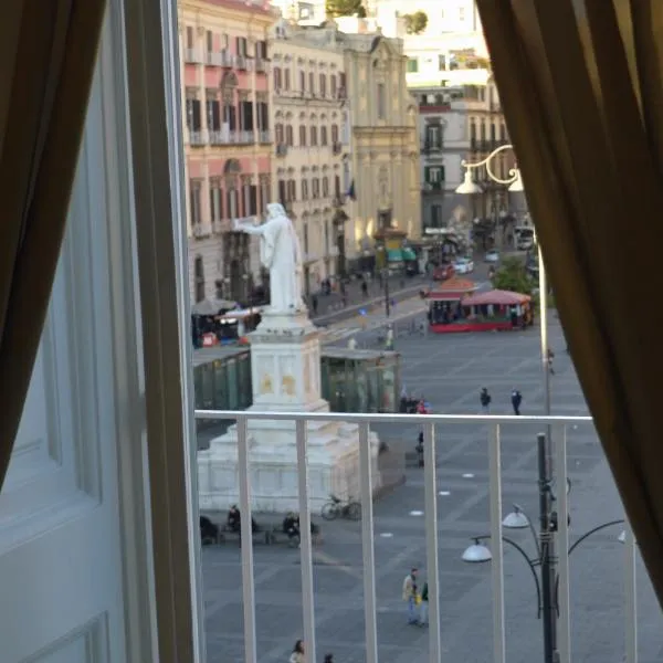 Il Viaggio di Dante Historical Center, hotel en Nápoles