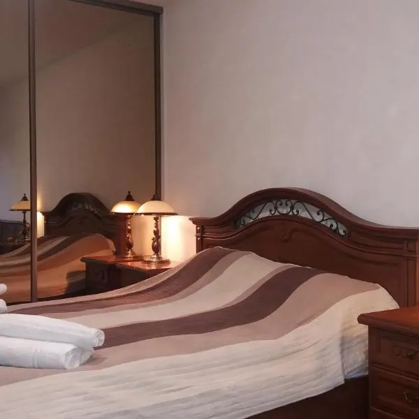 APARTAMENTY HIEROWSKIEGO 60G, hotel in Katowice
