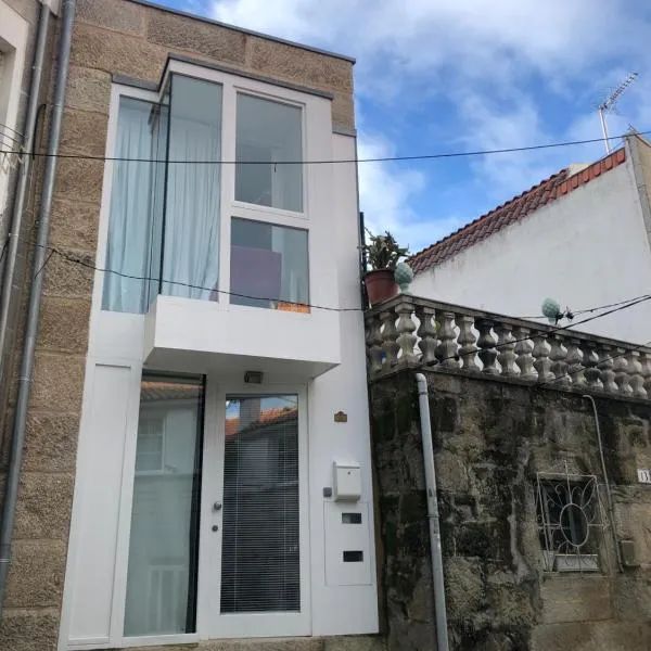 Preciosa Casa en el Casco Histórico de Baiona, hotel in Baiona