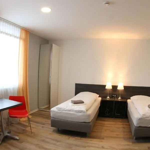 looks-inn, hotel em Viernheim