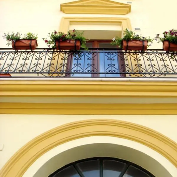 Renda Apartments, готель у Трапані